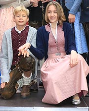 Narrhalla Jugend-Prinzenpaar Kinderprinz  Marlon I. (Marlon James Schrader) und Kinderprinzessin Sophie I. (Sophie Mia Dugovic) (©Foto:  Martin Schmitz
